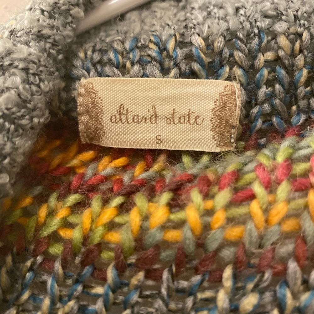 Sweater - Picture 4 of 4